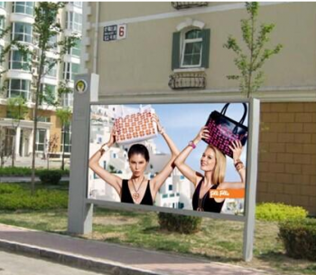 液晶广告机四大购买要点